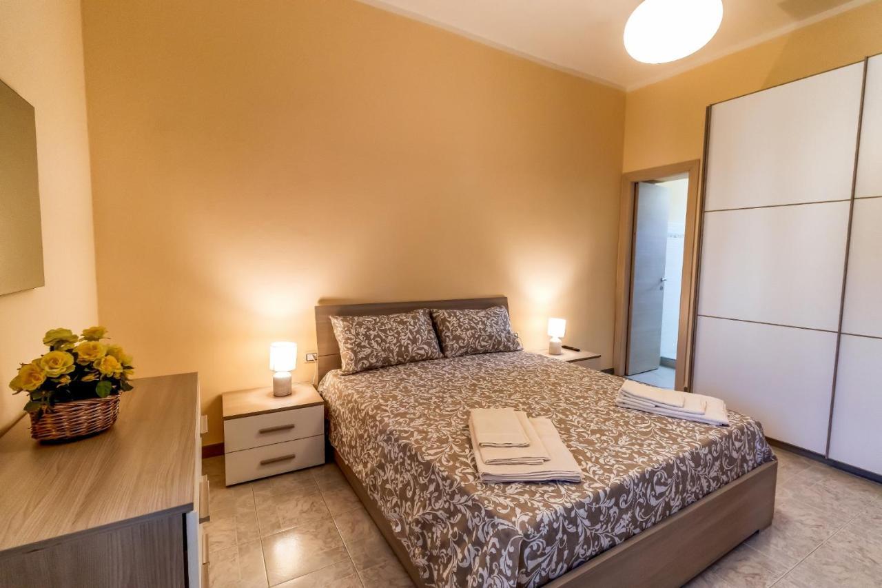 Il Giardino Degli Ulivi Bed & Breakfast Santa Maria Coghinas Exterior photo