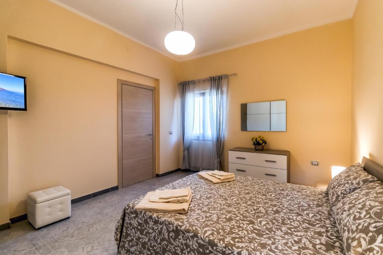 Il Giardino Degli Ulivi Bed & Breakfast Santa Maria Coghinas Exterior photo